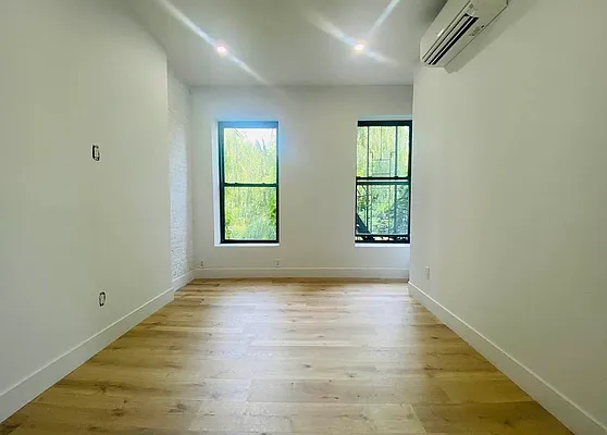 Rented by Compass | media 6