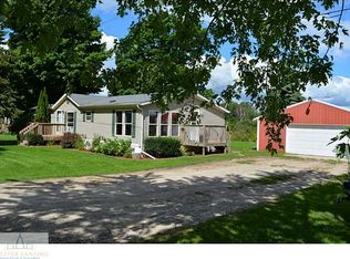 10977 Peake Rd, Portland, MI 48875