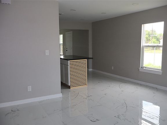 4th image of 4501 Bernandino St