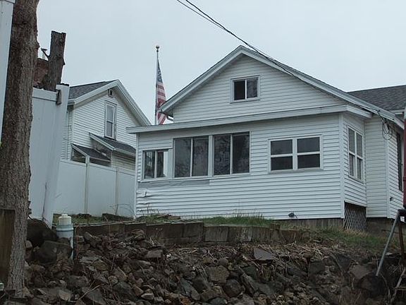 4th image of 432 E Main St
