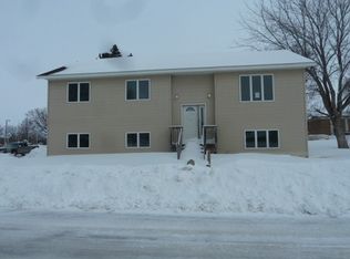 415 N Redwood St, Winthrop, MN 55396