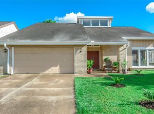 6111 Downwood Forest Dr, Houston, TX 77088