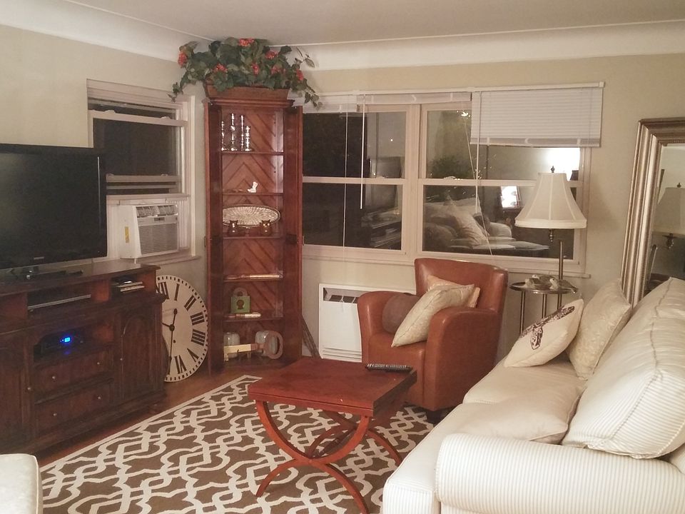 1st image of 3330 Mowbray Ln