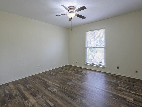 2nd image of 2106 Old Jacksonville Rd