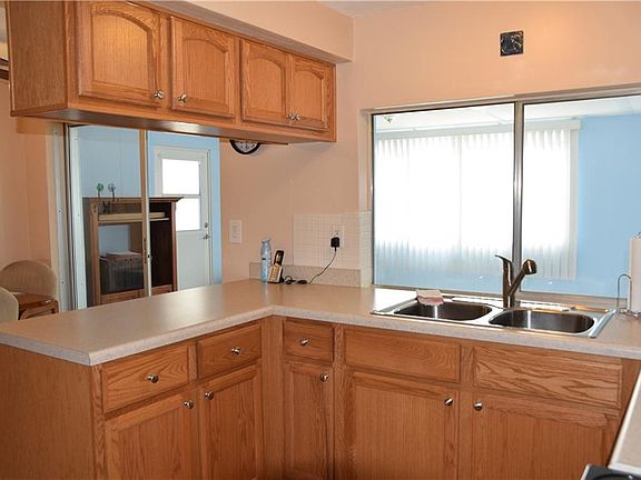 5th image of 3433 Rosefield Dr
