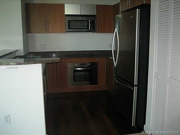5th image of 300 S Biscayne Blvd APT 3411
