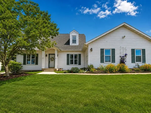 10904 Smokey Mountain Trl, Blue Mounds, WI 53517