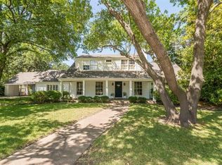 510 Sycamore St, Waxahachie, TX 75165