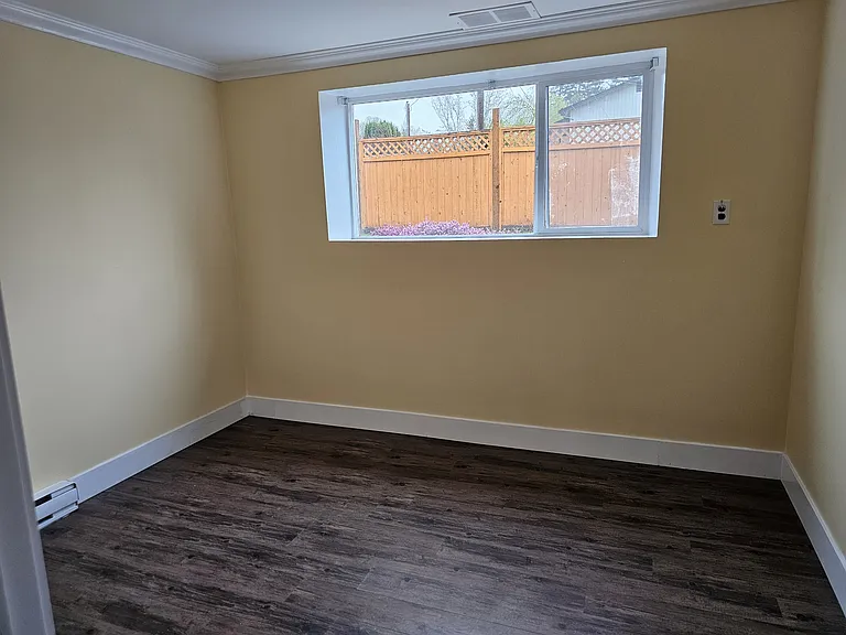 8211 Dogwood St — Photo 7