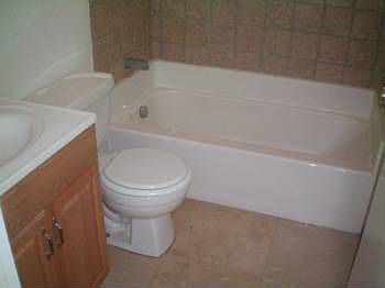4th image of 733 Earlham St