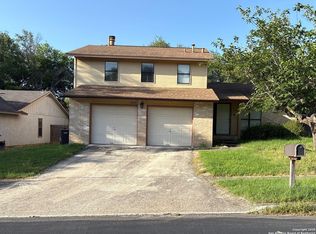 6222 Cherrywest Cir, San Antonio, TX 78240