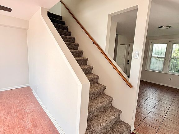 5th image of 813 Fisher Ave