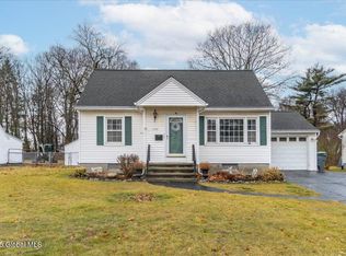 2133 Van Wormer Rd, Schenectady, NY 12303