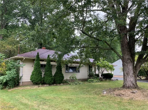 5820 Sarah Ave NW, Warren, OH 44483