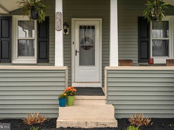 3rd image of 2280 Miller Ave