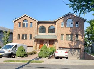 433 8th St APT A, Palisades Park, NJ 07650