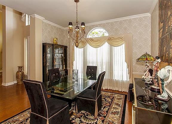 4th image of 3002 Saint Germain Dr