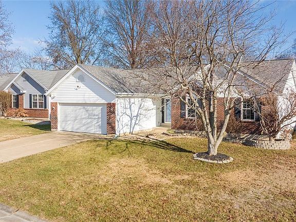 2nd image of 104 Eric Craig Ct