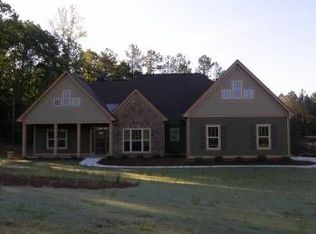 186 Westwood Lake Dr, Newnan, GA 30263