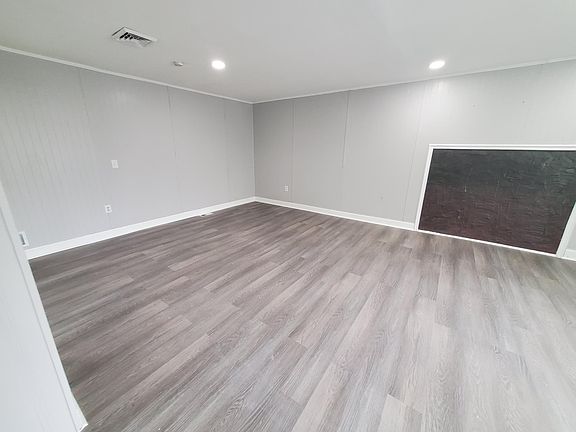 2nd image of 15 Dogwood Dr