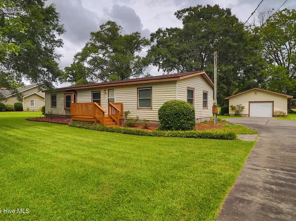 907 Church Street, Newport, NC 28570