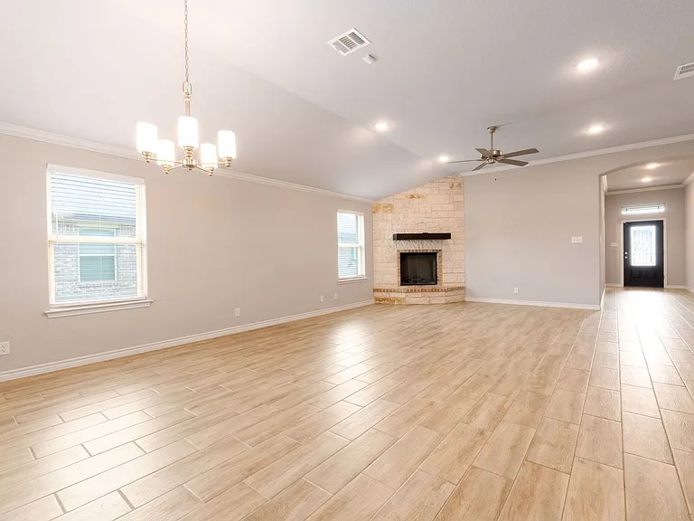 2611 Settlers Oak Dr — Photo 6