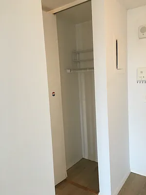 Rented by Daniel Saat, LREB | media 13