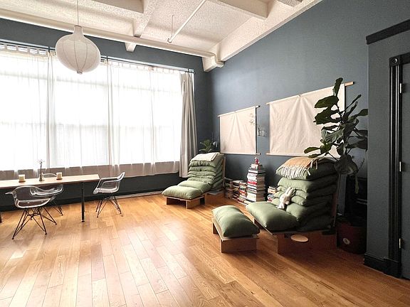 3rd image of 300 Communipaw Ave APT 146