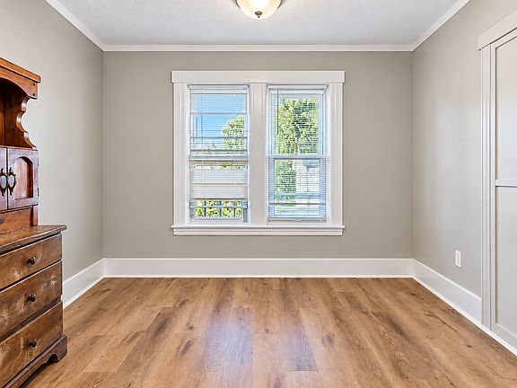 4th image of 37-39 School St #2L