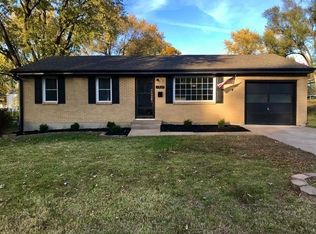 7722 NE Gracemore Dr, Kansas City, MO 64119