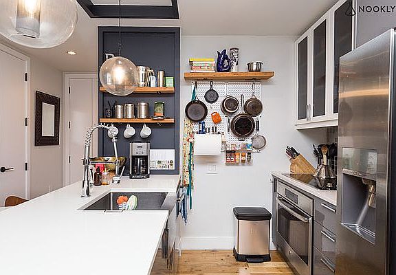 5th image of 670 Pacific St #401