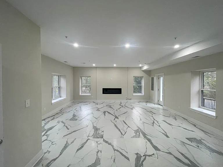 8618 Jones Mill Rd — Photo 15