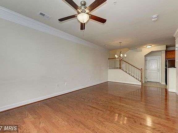 5th image of 2177 Abbottsbury Way #486