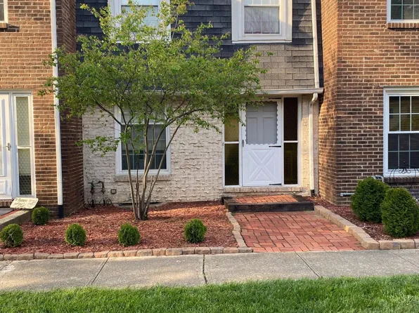 494 Pamlico St, Columbus, OH 43228