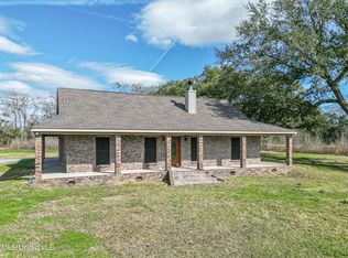 7372 Kiln Picayune Rd, Kiln, MS 39556