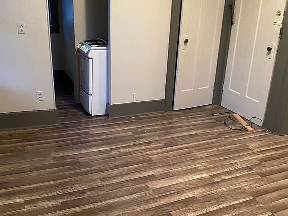 4th image of 732 Blossom Rd APT 9