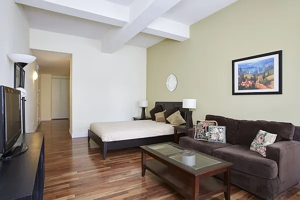 Rented by Compass | media 16