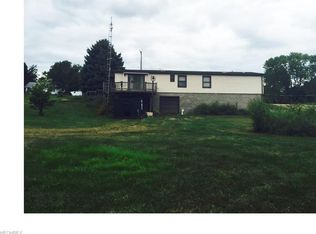 1105 Stonecreek Rd SW, New Philadelphia, OH 44663