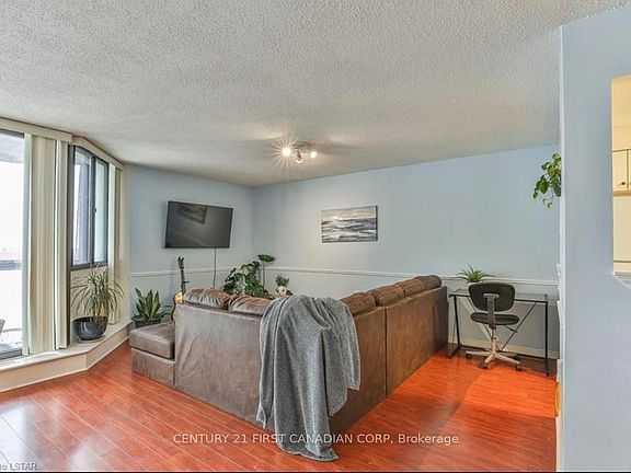 3rd image of 323 Colborne St #1703