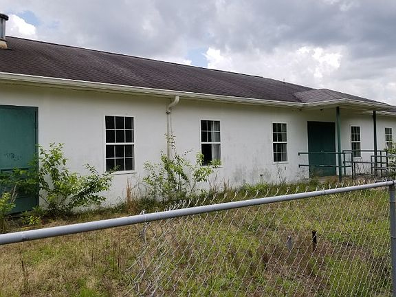 2nd image of 7122 Edmund Hwy