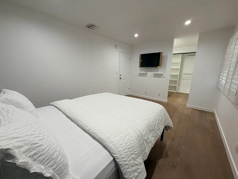 3500 W Manchester Blvd #420 — Photo 3