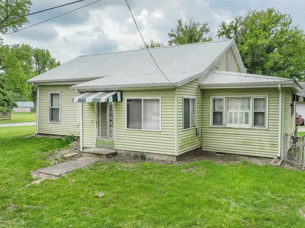 215 W Norway Rd, Monticello, IN 47960