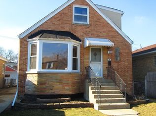 5050 N Nagle Ave, Chicago, IL 60630