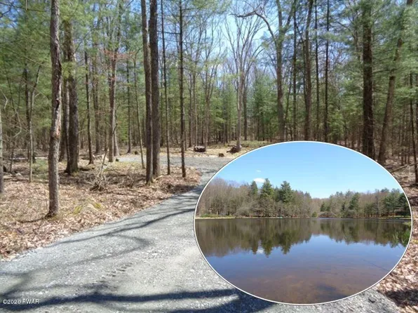 108 Perry Hollow Rd, Hawley, PA 18428