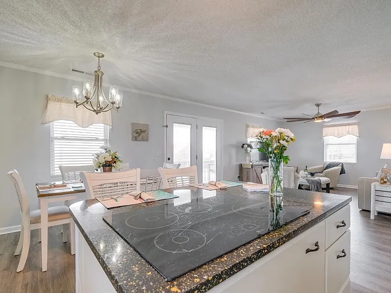 4908 E Beach Dr — Photo 13