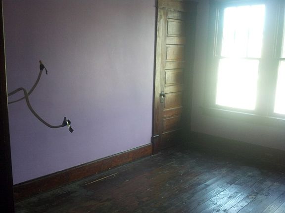 2nd image of 21 W 2nd St