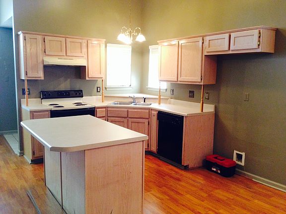 3rd image of 6664 Whitten Pine Dr