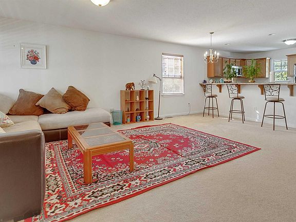 5th image of 1704 Gardenspring Dr