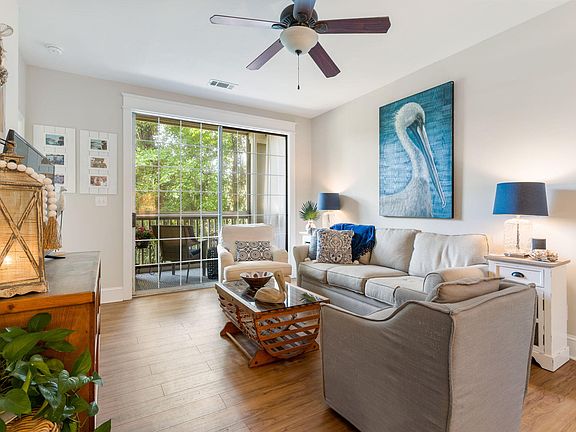 3rd image of 1600 Long Grove Dr Unit 1014