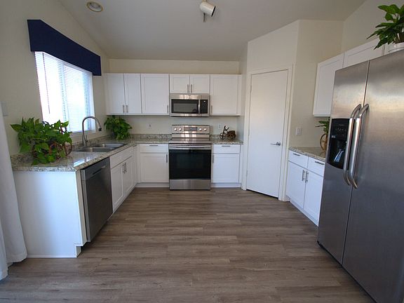3rd image of 11124 W Heatherbrae Dr